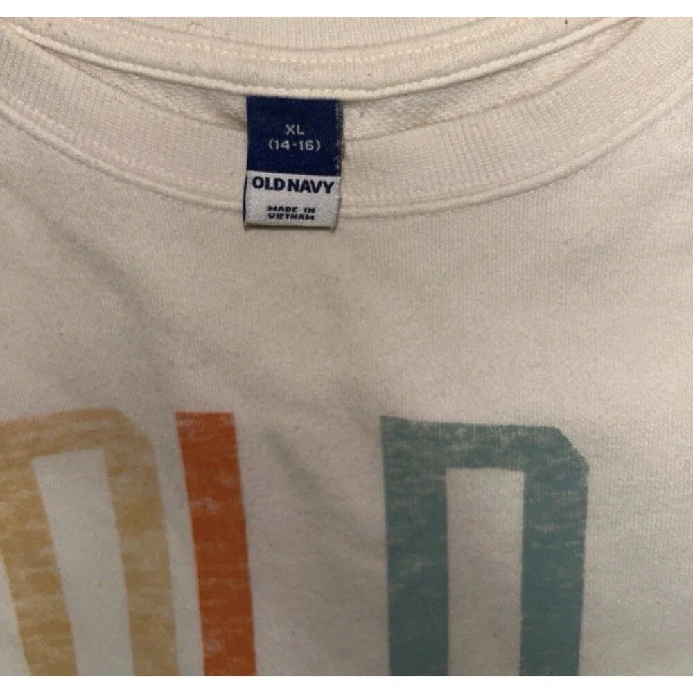 Old Navy Girls 14-15Y White Crewneck Pullover Sweatshirt Graphic Logo LS